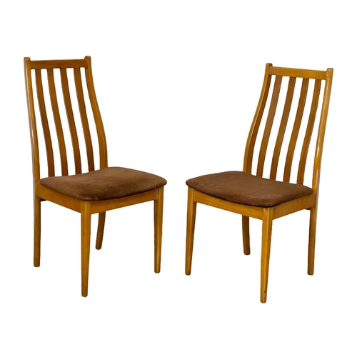 896 - A set of 4 Mid Century dining chairs, by Statesroom.