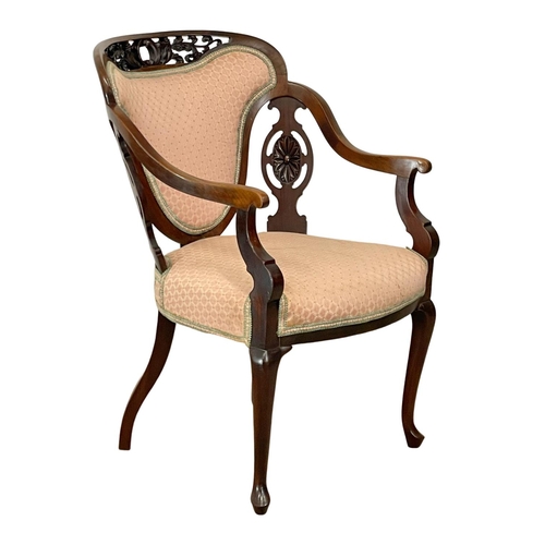 920 - An Edwardian mahogany parlour chair. 61x48x84cm