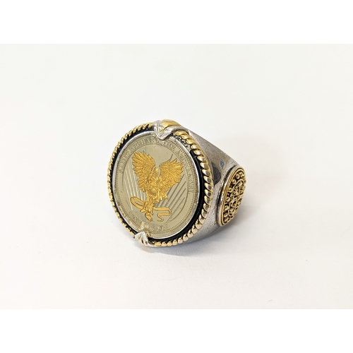 603 - A Saint Michael The Archangel One Crown, 2015, on a silver ring with gold plate, stamped BGE. Total ... 