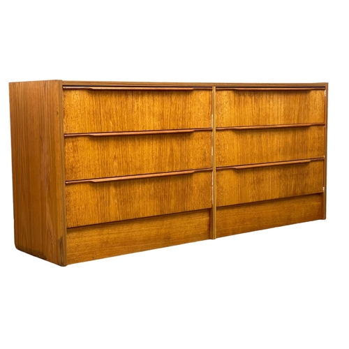 886 - A large Danish Mid Century chest of drawers by Steens. 146x40x67cm