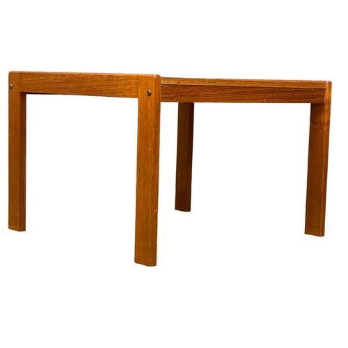 888 - A Danish Mid Century coffee table/end table by Bent Silberg Mobler. 69x61x41cm