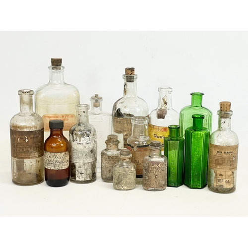 68 - A collection of late 19th-early 20th century Irish chemist bottles. Boileau & Boyd Dublin, Evans Med... 