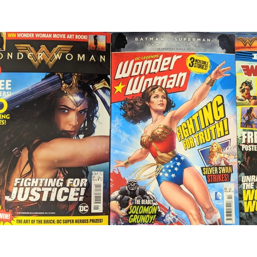 203 - A collection of DC Universe comics including Harley Quinn, Poison Ivy, Wonder Woman.