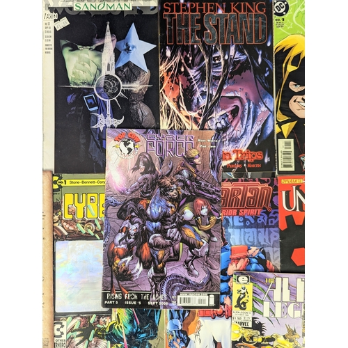 205 - A collection of vintage comic books, including DC Universe Sandman, Marvel Universe, Wolverine, etc