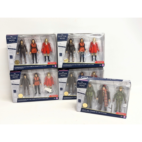 222 - A collection of Doctor Who figures including Tom Baker's Fourth Doctor, companion Sarah Jane Smith, ... 