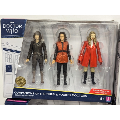 222 - A collection of Doctor Who figures including Tom Baker's Fourth Doctor, companion Sarah Jane Smith, ... 