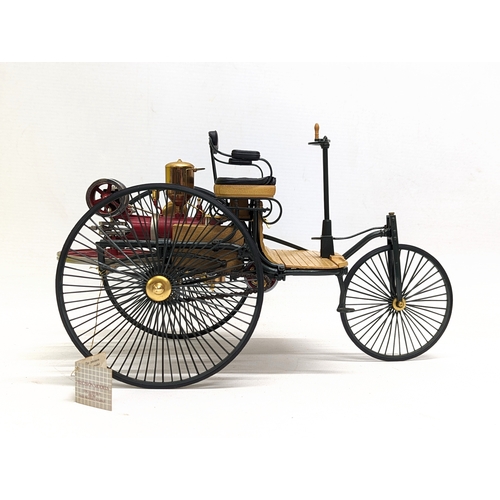 252 - A collectable precision model of 1886 Mercedes Benz Patent Motorwagen by The Franklin Mint. 31.5x18c... 