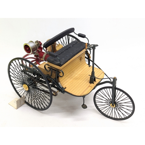 252 - A collectable precision model of 1886 Mercedes Benz Patent Motorwagen by The Franklin Mint. 31.5x18c... 