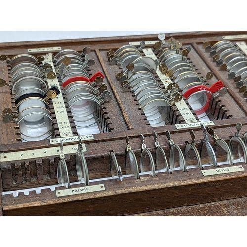 39 - An early 20th century Optometry / Optician's set.