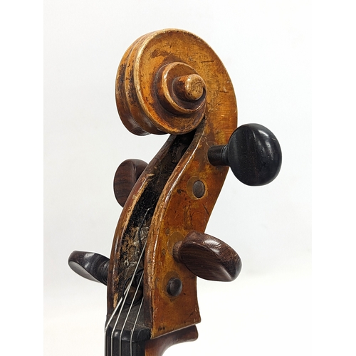 49 - A late 19th / early 20th century cello.