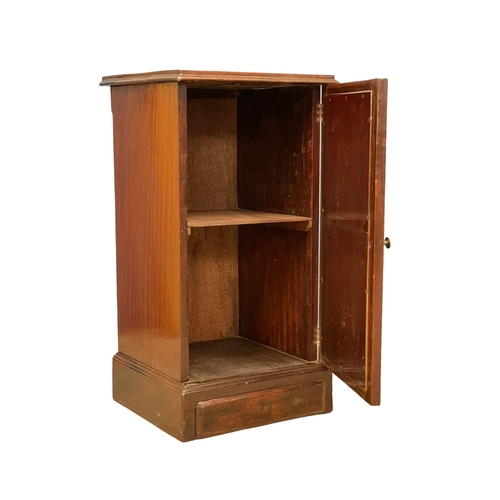 122A - A late Victorian mahogany bedside cabinet. 41x38x77cm