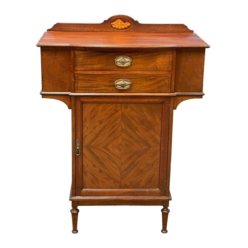 956 - A late Edwardian inlaid mahogany side cabinet. 88x44x116