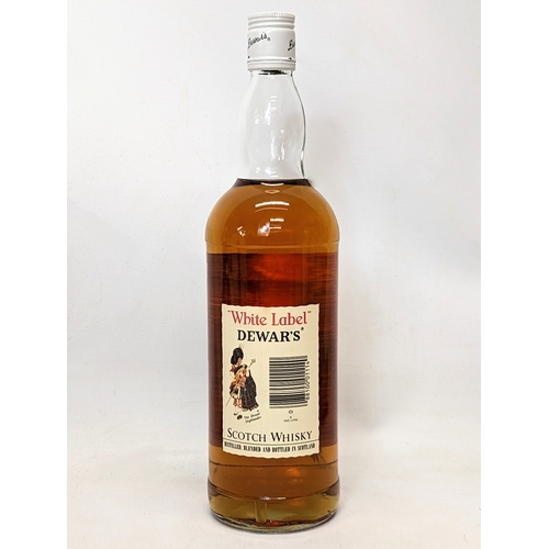 177 - An unopened bottle of Dewar's Blended Scotch Whisky 'White Label.