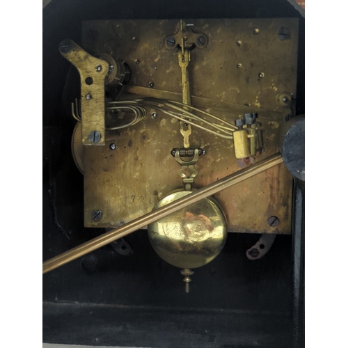 166 - A good quality 1930s inlaid mahogany mantle clock. 42.5x16.5x25cm