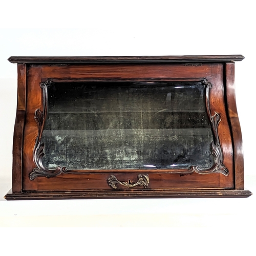 169 - A late Victorian tabletop display cabinet, circa 1890-1900. 56x36.5x32.5cm