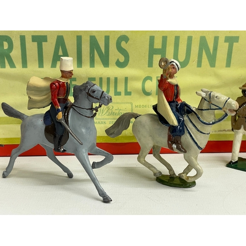 99 - A collection of vintage led model soldiers. Including a G.M Georges Munkle and Britains.