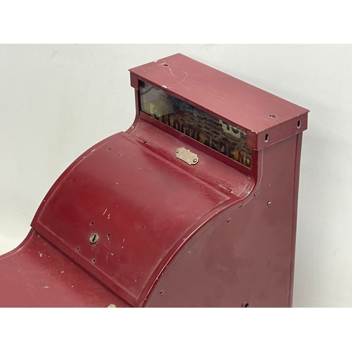 298 - An early 20th century St Louis cash register. Circa 1920. 26x43x41.5cm