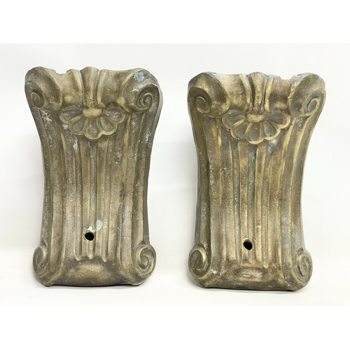 195E - 4 Victorian heavy brass corbels. 15x25cm