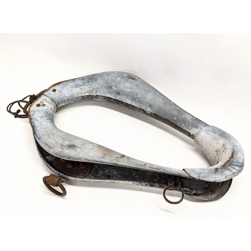 389A - A vintage horse harness. 68cm