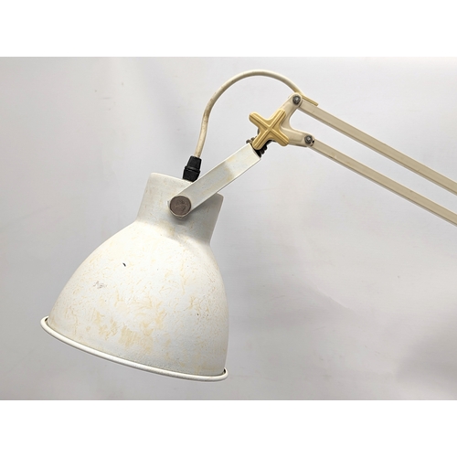 207M - A large vintage anglepoise lamp.