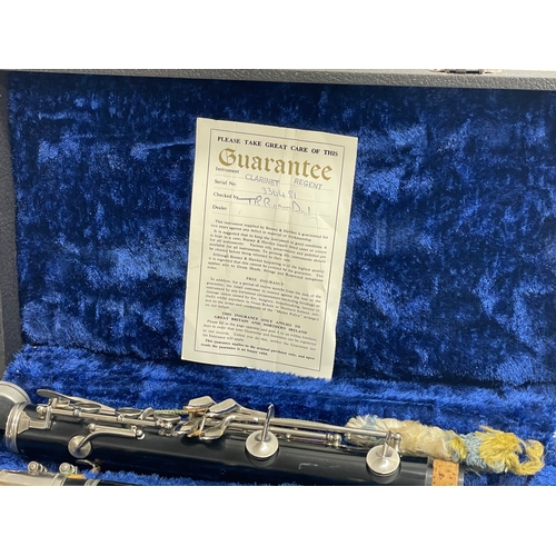 376T - A clarinet in case by Roosey & Hawkes, London. Case measures 35x20x10cm