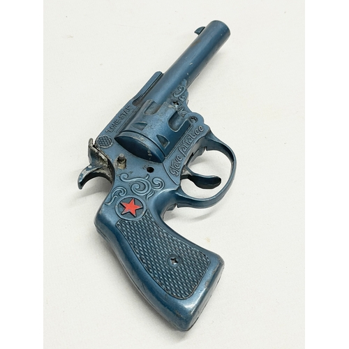 375J - A vintage Lone Star Steve Larrabee pistol