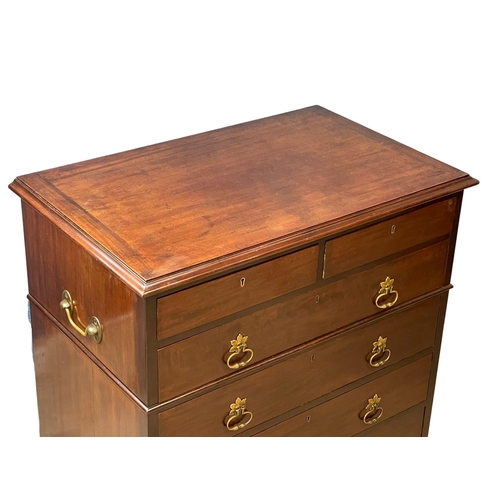 1085 - A good quality early 20th century Georgian style mahogany chest of drawers with 2 brass side handles... 