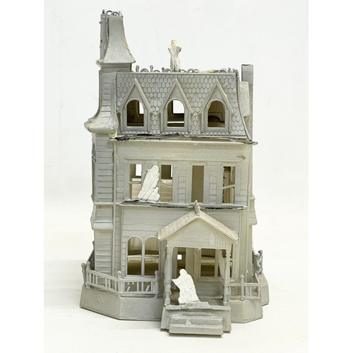 65 - A 1990’s Polar Lights ‘Addams Family’ model house. 18.5x20cm