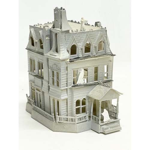 65 - A 1990’s Polar Lights ‘Addams Family’ model house. 18.5x20cm