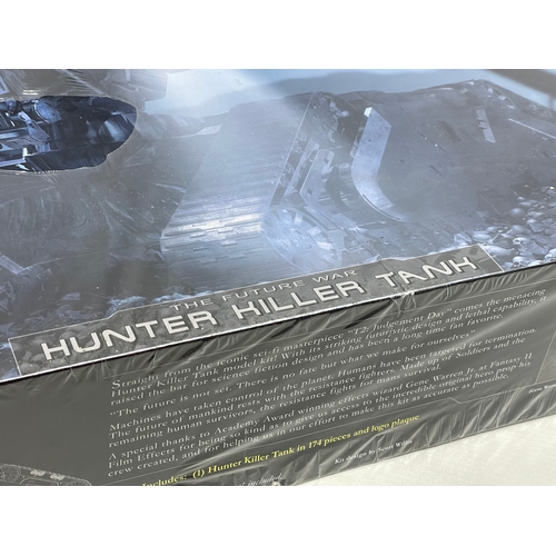 68 - An unopened Pegasus Hobbies T2 Judgment Day Hunter Killer Tank Model Kit in box. 1/32 scale. Box mea... 