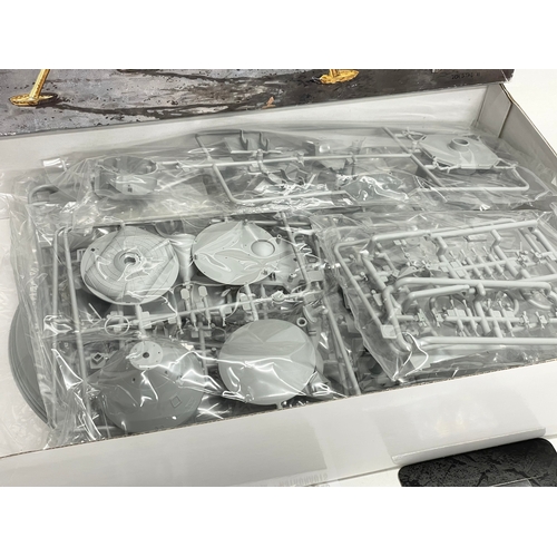 70 - An unused Dragon NASA Apollo 11 ‘Lunar Landing’ model in box. 1:72 scale. Box measures 38x24.5x8cm