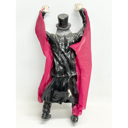 79 - A large 1990 Screamin Models ‘London After Midnight’ painted model kit figure. Collectors Edition. 4... 