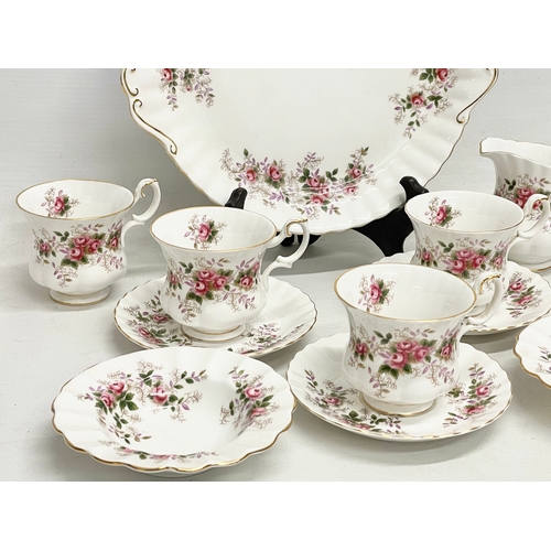 601 - 11 pieces of Royal Albert Lavender Rose. Including 4 coffee cups 9.5x7cm, 3 saucers 12.5cm, a cake p... 