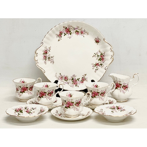 601 - 11 pieces of Royal Albert Lavender Rose. Including 4 coffee cups 9.5x7cm, 3 saucers 12.5cm, a cake p... 