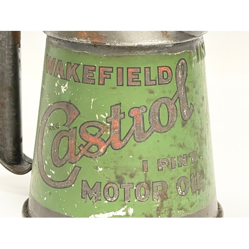 90 - A vintage Castrol Wakefield Motor Oil can. 1 pint. 17x17cm