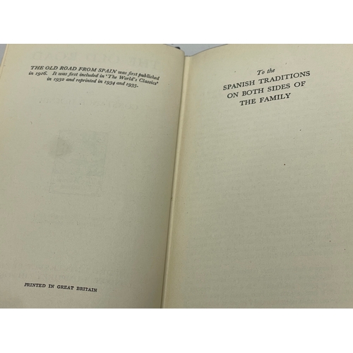 110 - A collection of books. Including Oscar Wilde A Critical Study by Arthur Ransome, Fourth Edition. Spe... 