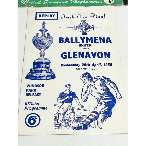 180 - A collection of vintage Irish Cup Final football programmes. 1952 Ards vs Glentoran. 1959 Glenavon v... 