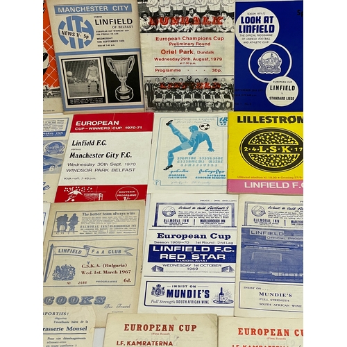 182 - A collection of vintage European Cup football programmes. Two 1959 European Cup First Round I.F. Kam... 