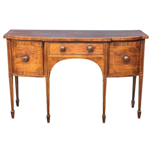 239 - A George III inlaid mahogany sideboard in the Sheraton style. Circa 1800. 152.5x60x94cm