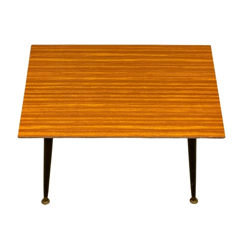 99 - A 1960’s Mid Century coffee table. 61x40x39.5cm