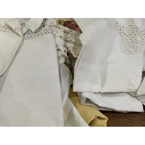 164A - A quantity of vintage Irish linen.