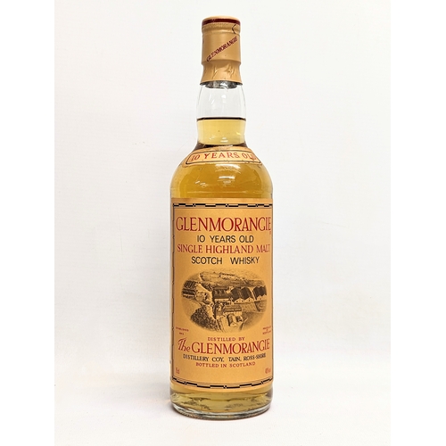 20 - A sealed Glenmorangie 10 Year Single Highland Malt Scotch Whisky in case. Bottled 1990s. 75cl.