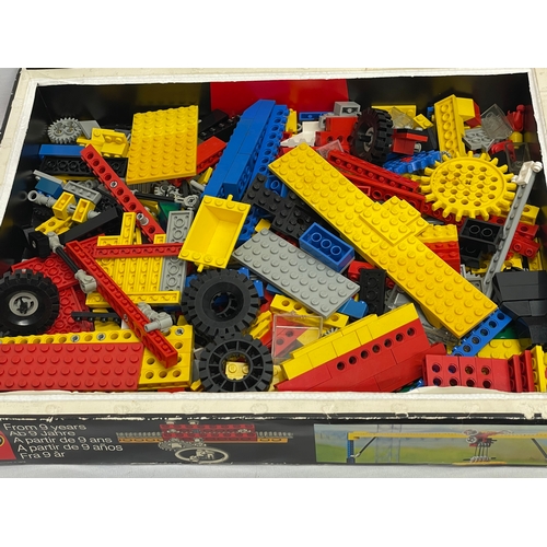 272 - A vintage LEGO New Technical Set.