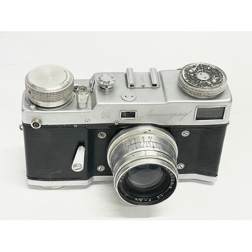 286 - A rare Leningrad Jupiter camera in case.