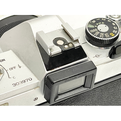 290 - A Canon FTb QL camera. 303970.