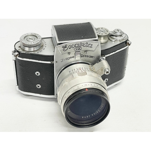 309 - A Exakta VX camera.