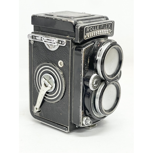 431 - A Rolleiflex Franke & Heidecke camera.