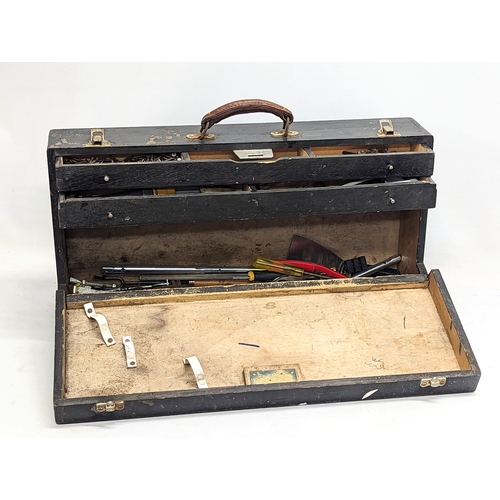 405 - An early 20th century tool case. 63.5x33x15.5cm