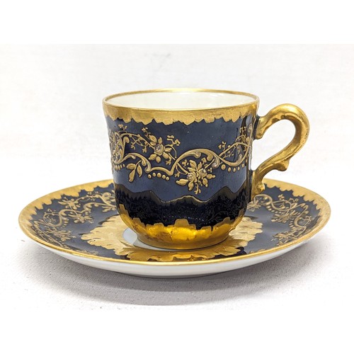 632 - 12 pieces of early 20th century Limoges GDA (Gerard et Dufraiuseix Abbott) tea cups and saucers, Fra... 