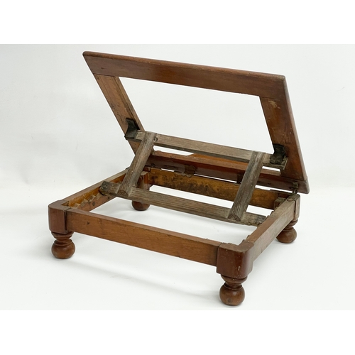 236 - A large Victorian tabletop reading stand. 39x34cm